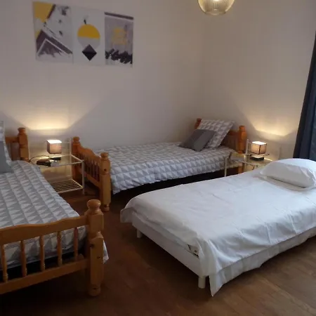 Maison Moderne Renovee, 3 Etages, Climatisee, Cour Interieure, Proche Parc D'attractions, Confort - Fr-1-489-160 Holiday home