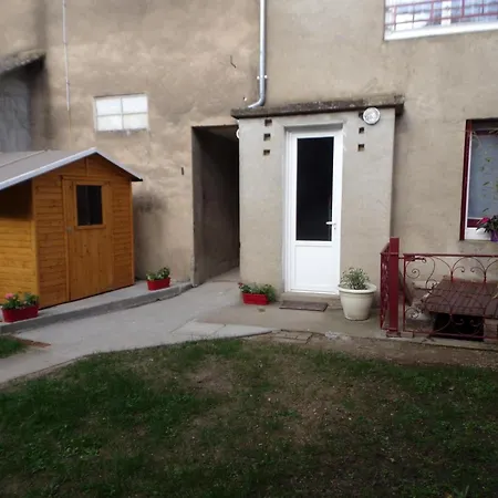 Maison Contemporaine 3 Niveaux A Vaumas, Pres De Moulins - Fr-1-489-160